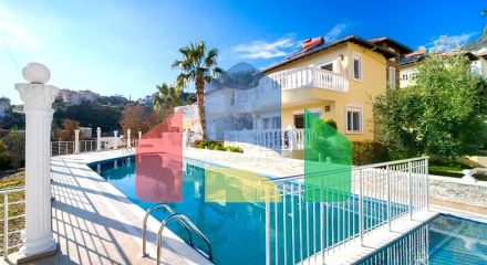 Уютная вилла в центральной части Алании для комфортной жизни