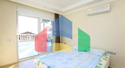 Затишна вілла в центральній частині Аланії для комфортного життя