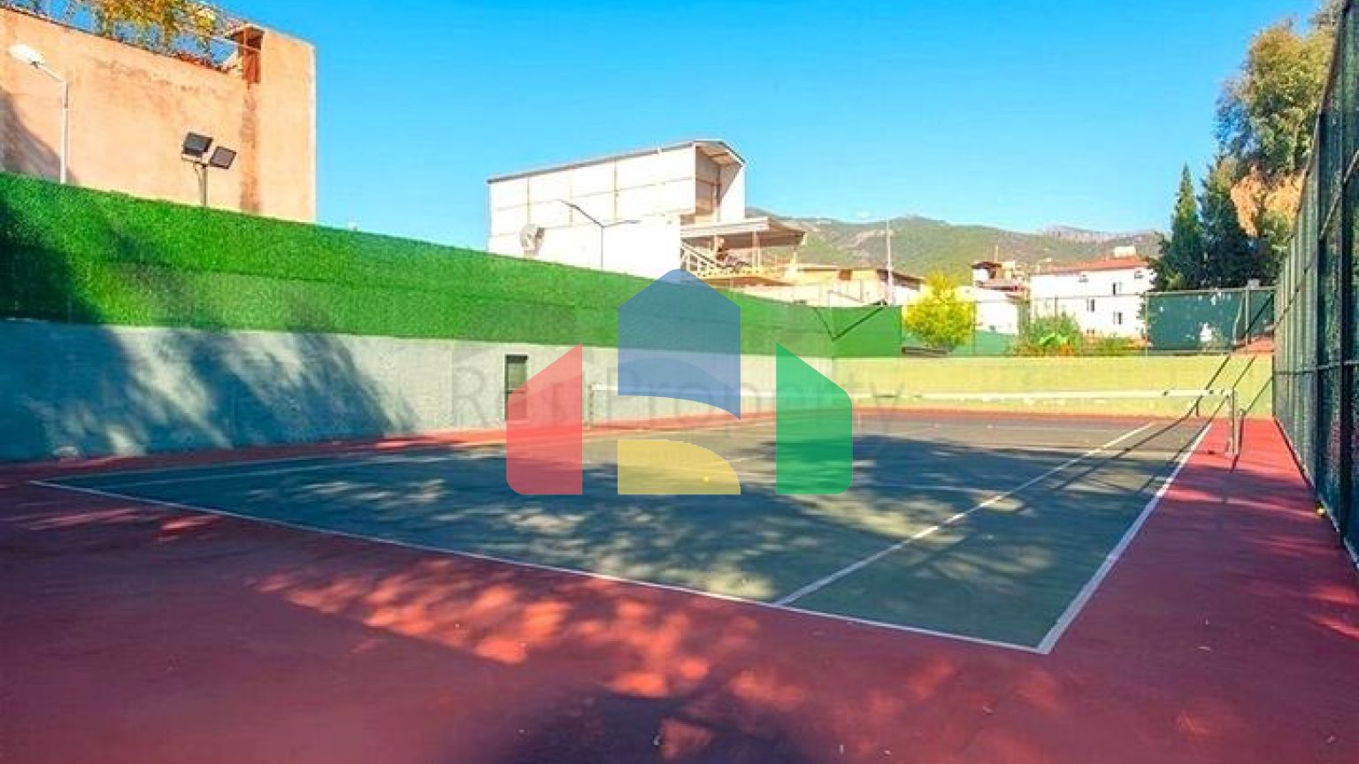 Просторная квартира 4+1 с отдельной кухней в центре Аланьи