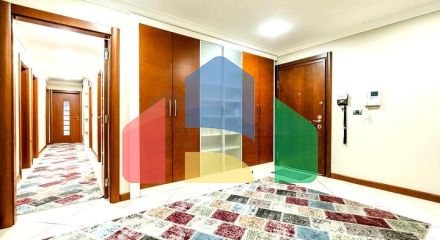 Просторная квартира 4+1 с отдельной кухней в центре Аланьи