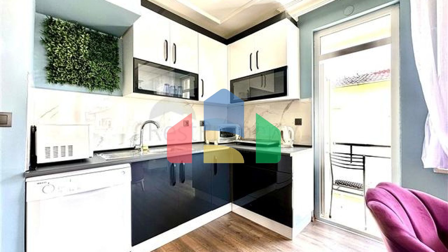 Пентхаус 2+1 с террасой в районе Клеопатра