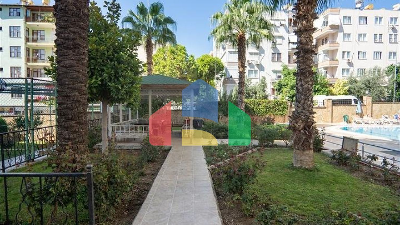 Просторная квартира 2+1 на пляже Клеопатры