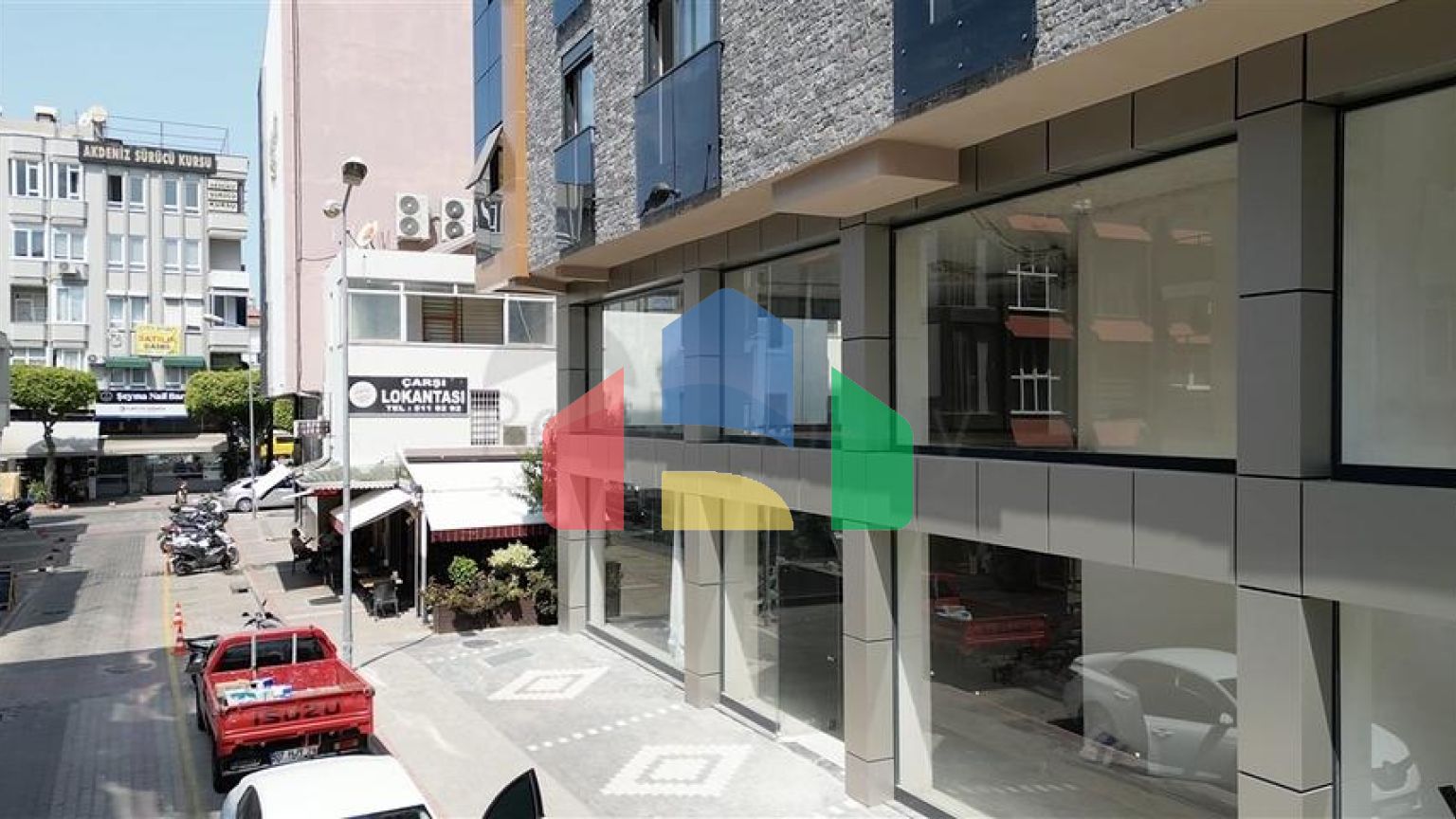 Коммерческое помещение под гражданство в центре Аланьи — всего в 250 метрах от моря