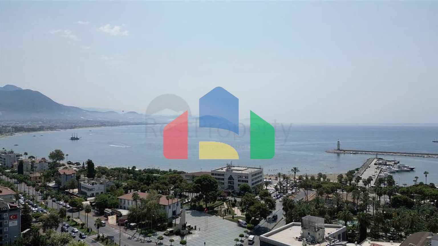 Коммерческое помещение под гражданство в центре Аланьи — всего в 250 метрах от моря