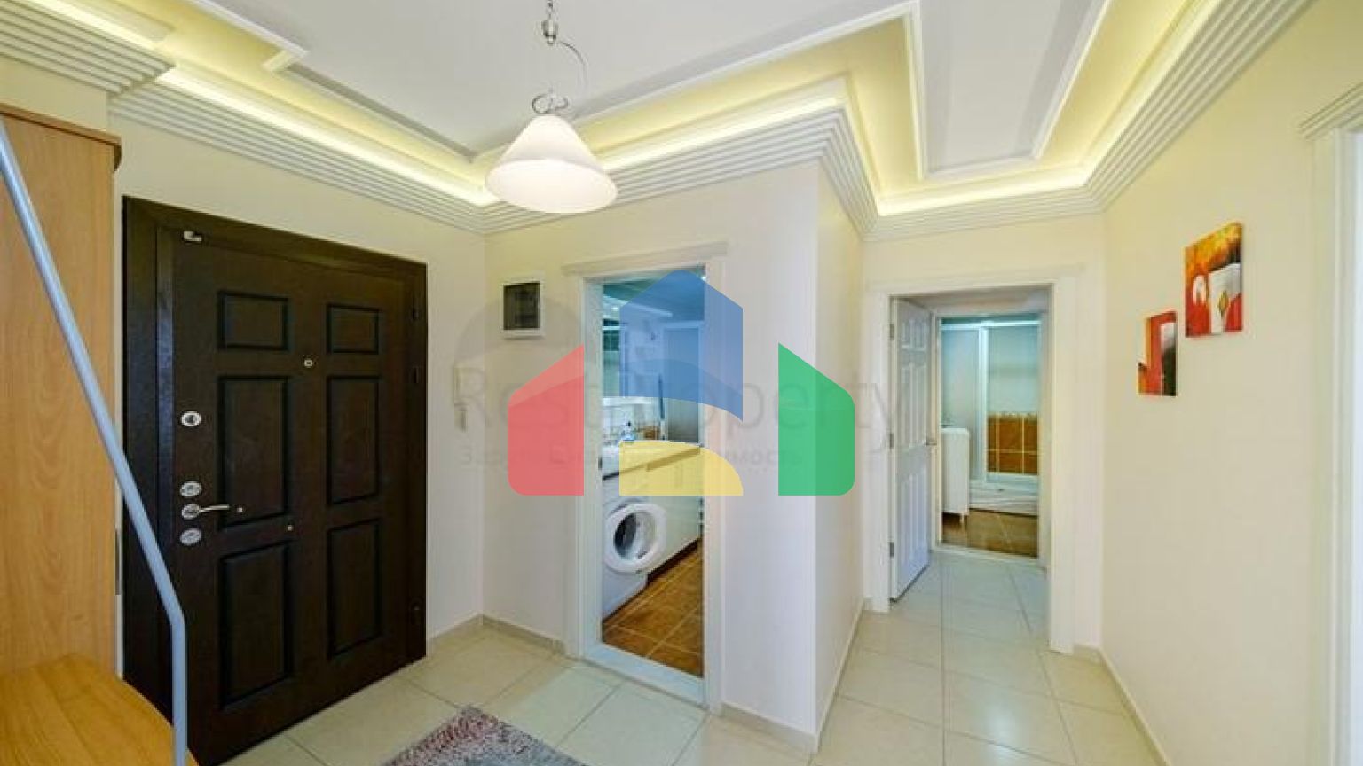 Просторная меблированная квартира 2+1 в районе Аланья центр