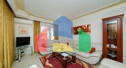 Просторная меблированная квартира 2+1 в районе Аланья центр