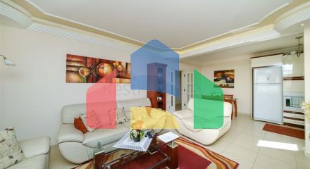 Просторная меблированная квартира 2+1 в районе Аланья центр