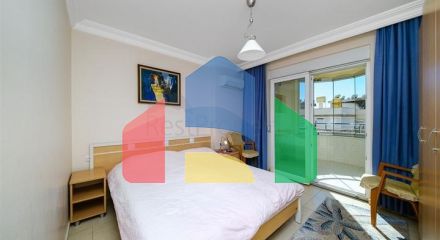 Просторная меблированная квартира 2+1 в районе Аланья центр