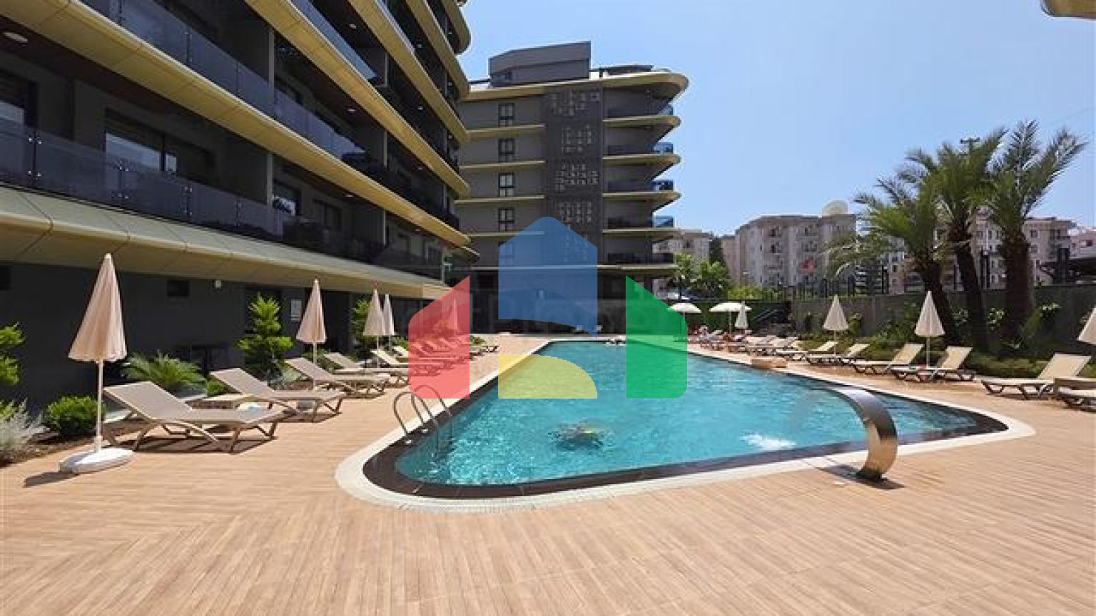 Современные апартаменты 1+1 рядом с пляжем Клеопатра