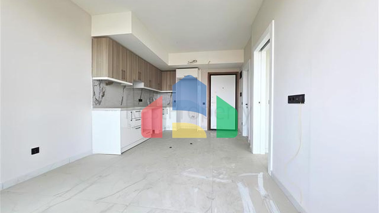 Современные апартаменты 1+1 рядом с пляжем Клеопатра