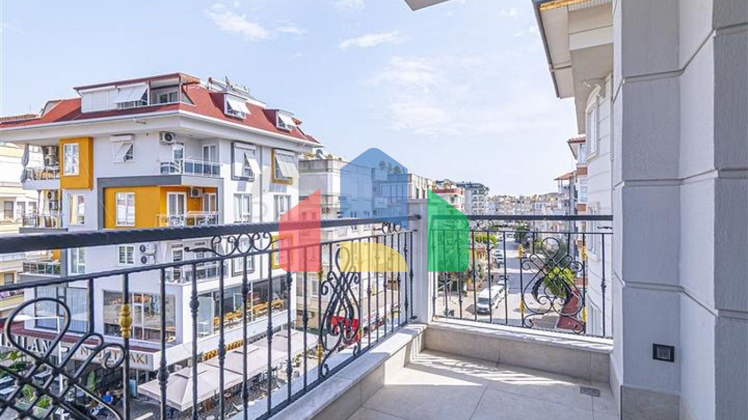 Двухкомнатная квартира 1+1 в районе Клеопатра, Аланья