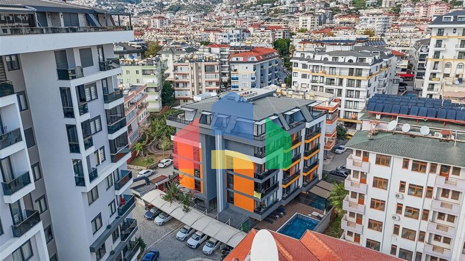 Двухкомнатная квартира 1+1 в центре Аланьи рядом с городской жизнью