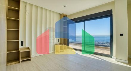 Шестикімнатна вілла 4+2 з приватним басейном в центрі Аланії