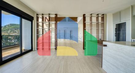 Шестикімнатна вілла 4+2 з приватним басейном в центрі Аланії