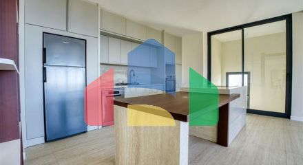 Шестикімнатна вілла 4+2 з приватним басейном в центрі Аланії