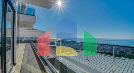 Шестикімнатна вілла 4+2 з приватним басейном в центрі Аланії