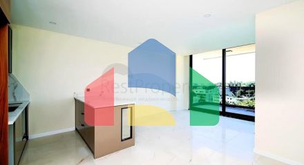 Современная квартира 1+1 в благоустроенном жилом комплексе района Клеопатра