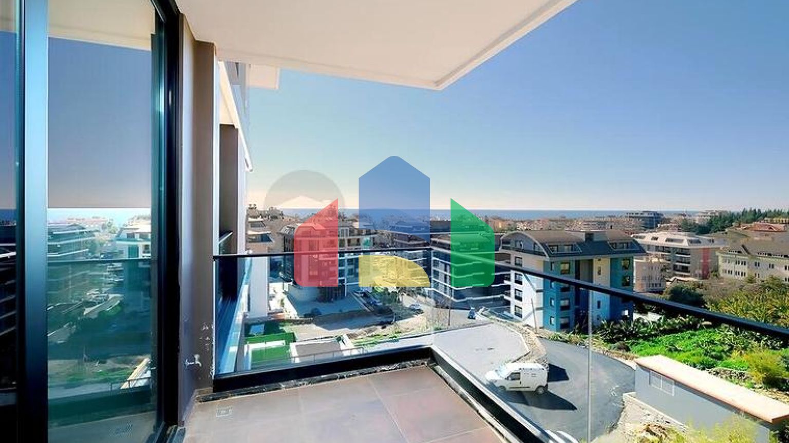 Современная квартира 1+1 в благоустроенном жилом комплексе района Клеопатра