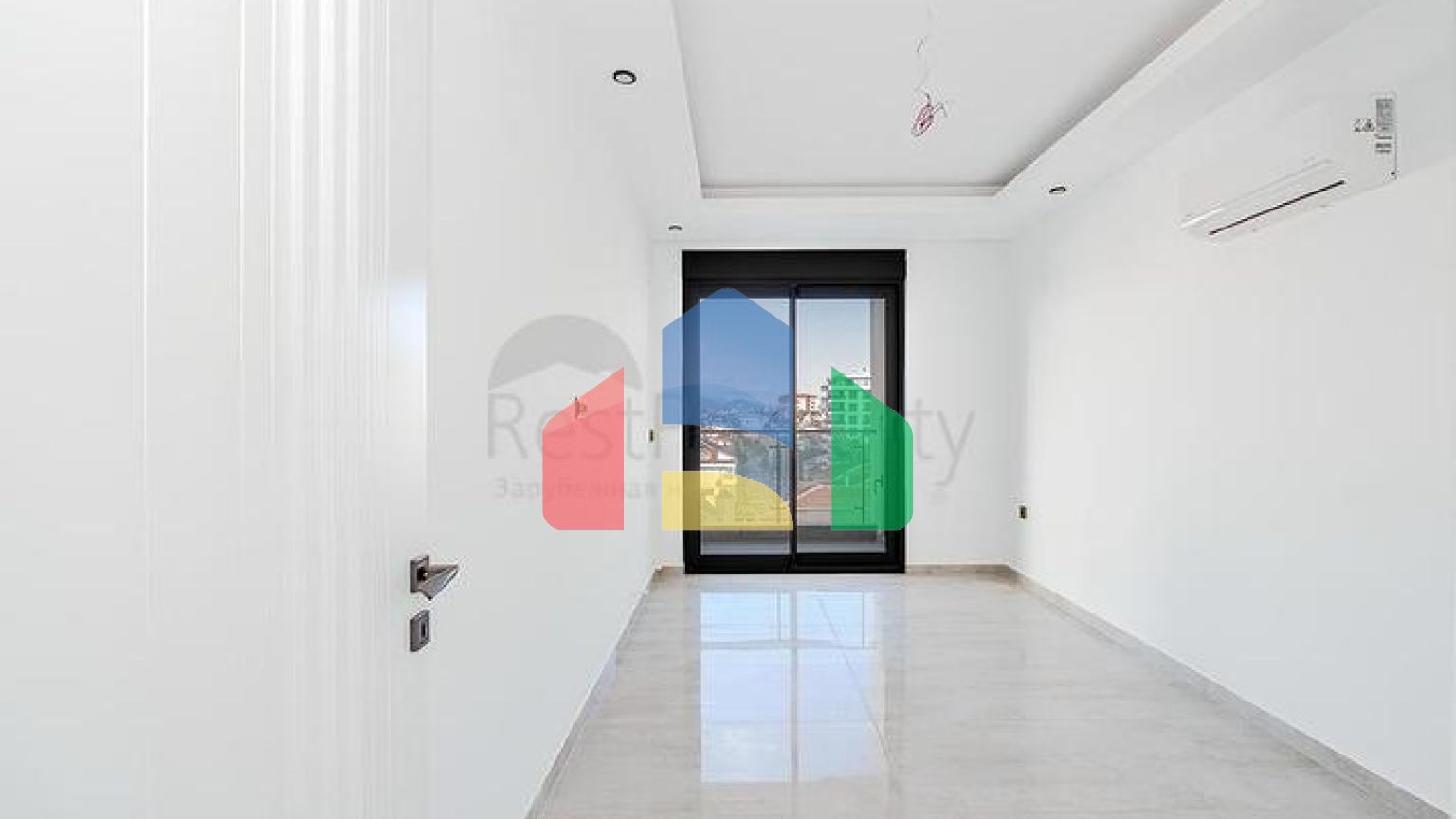 Современная квартира 1+1 в новом доме района Клеопатра