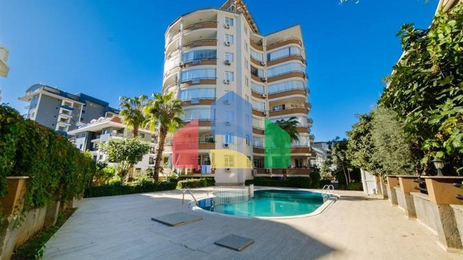 Просторная квартира 2+1 в престижной части района Клеопатра