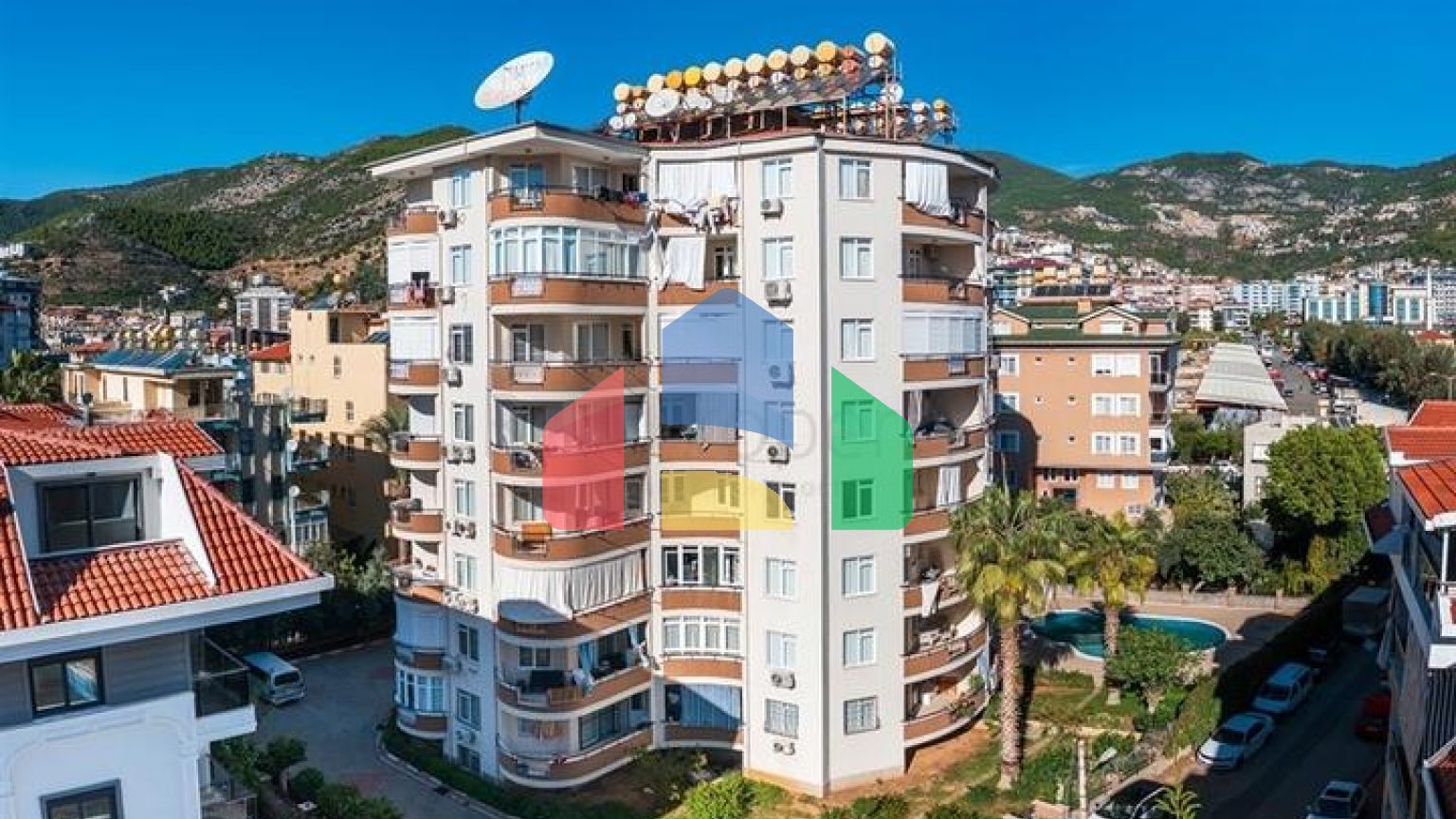 Просторная квартира 2+1 в престижной части района Клеопатра