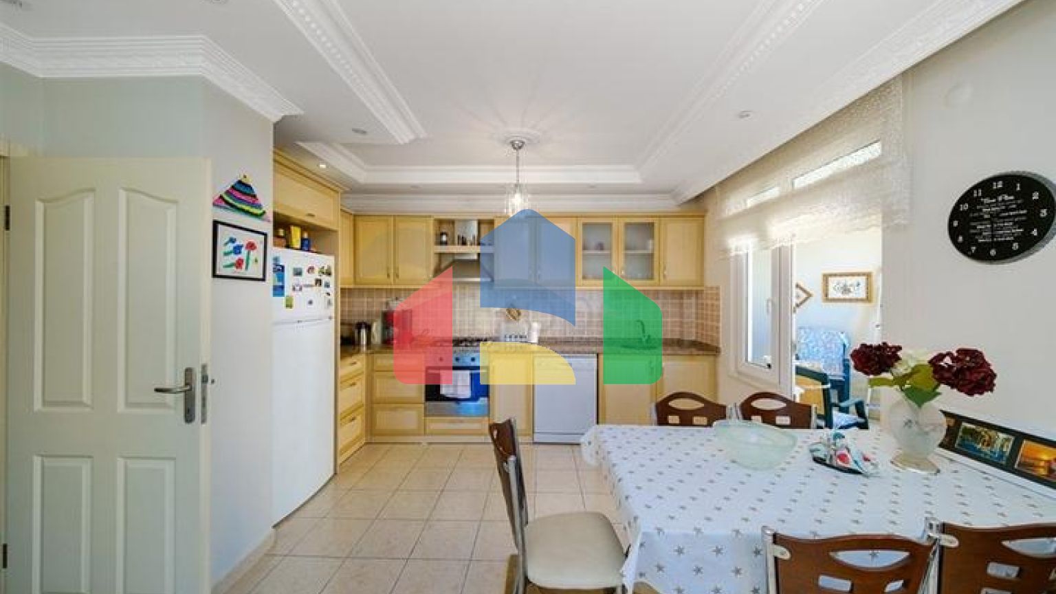 Просторная квартира 2+1 в престижной части района Клеопатра