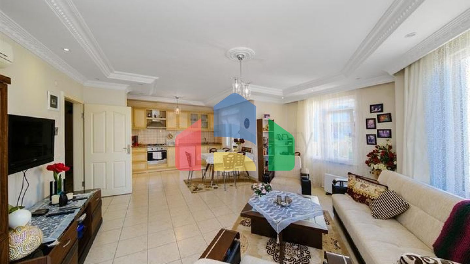 Просторная квартира 2+1 в престижной части района Клеопатра