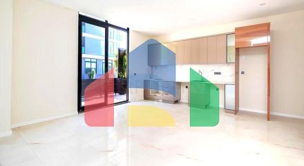 Современный дуплекс 3+1 с приватным садовым уровнем в престижной части Аланьи