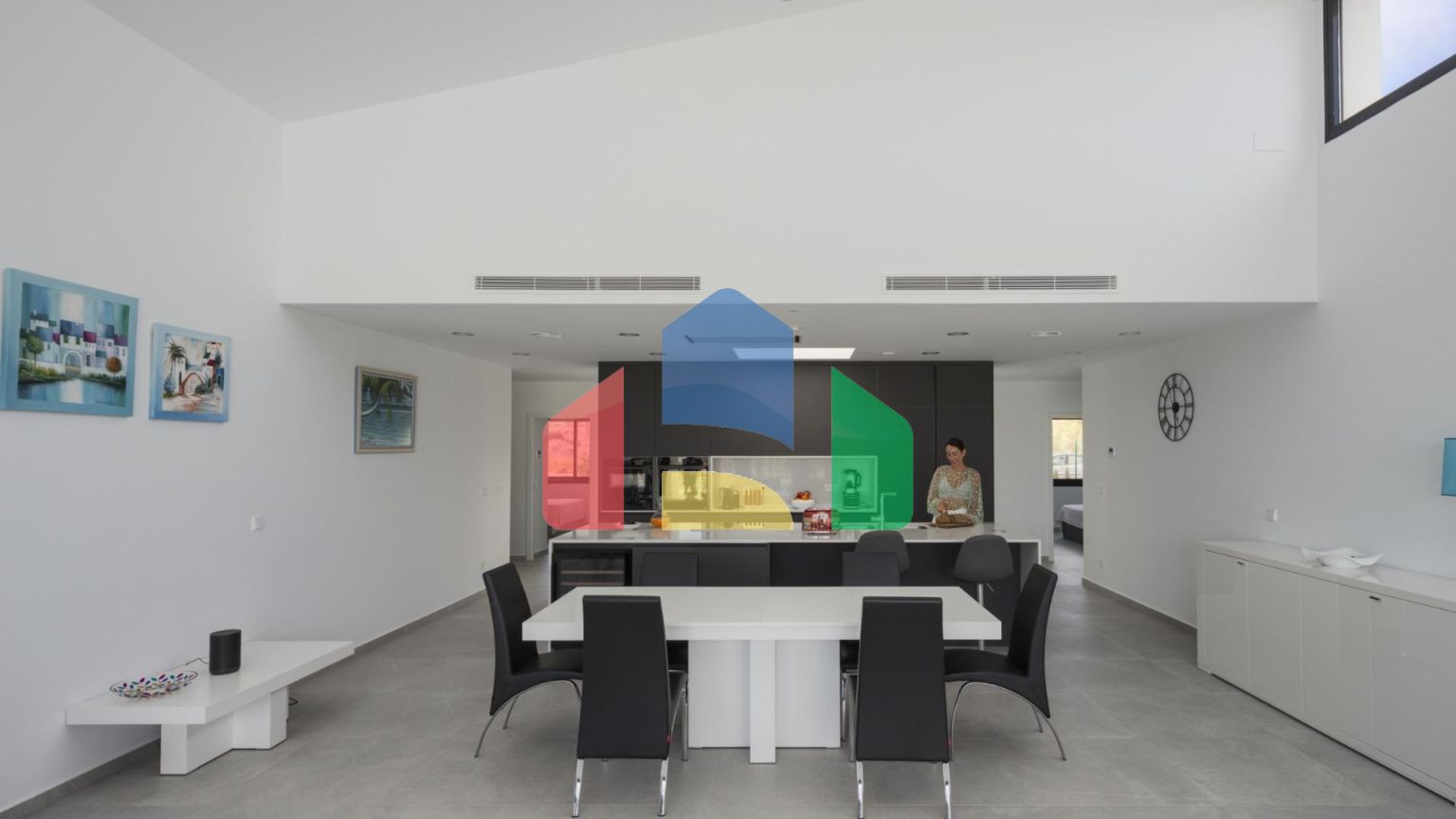 НОВЫЕ ВИЛЛЫ В ГОЛЬФ-КУРОРТЕ АЛЬТAНА, МУРСИЯ