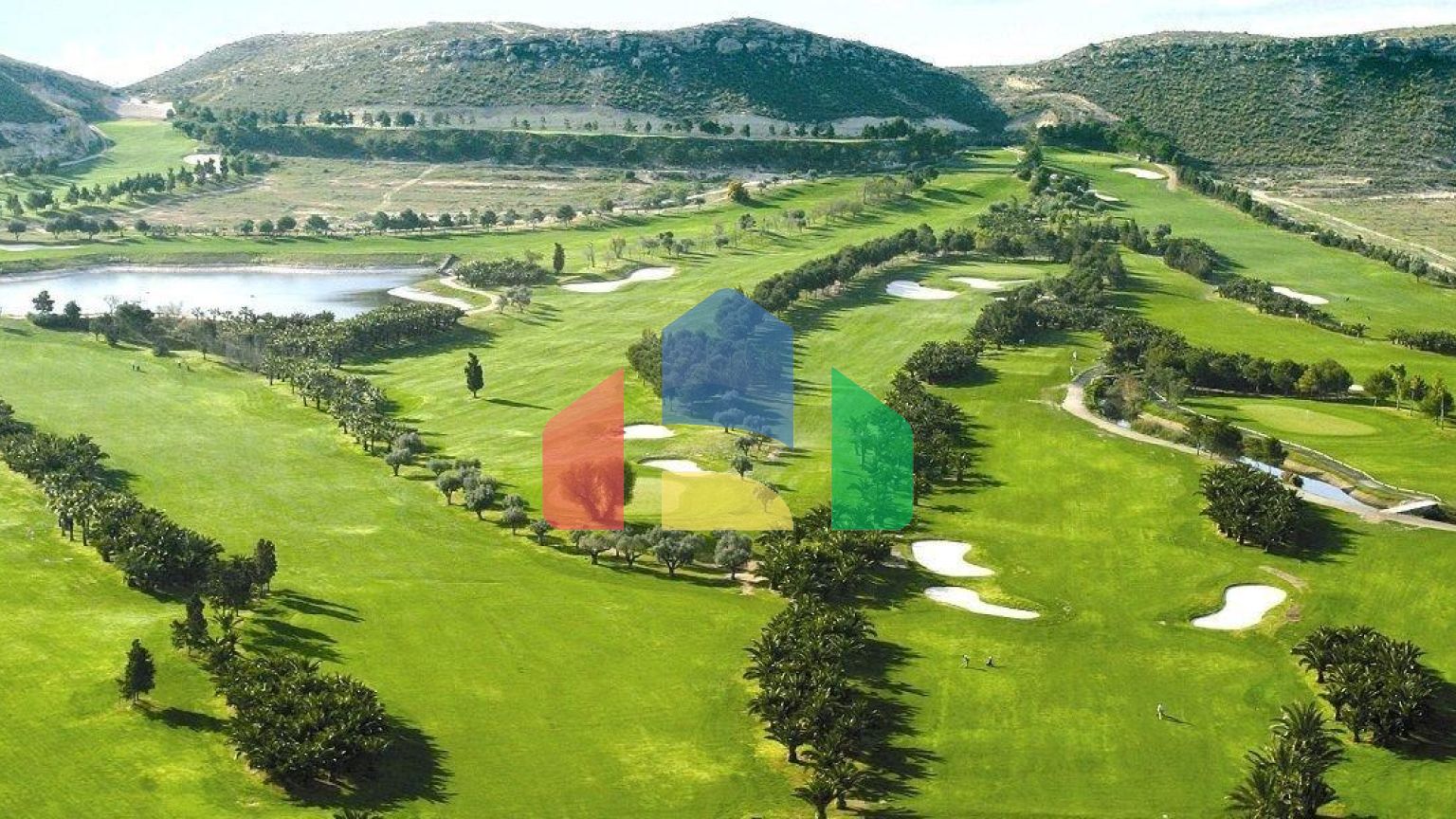 НОВЫЕ ВИЛЛЫ В ГОЛЬФ-КУРОРТЕ АЛЬТAНА, МУРСИЯ