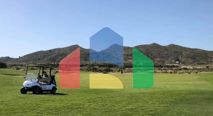 НОВЫЕ ТАУНХАУСЫ В ГОЛЬФ-КУРОРТЕ АЛЬТAНА, МУРСИЯ