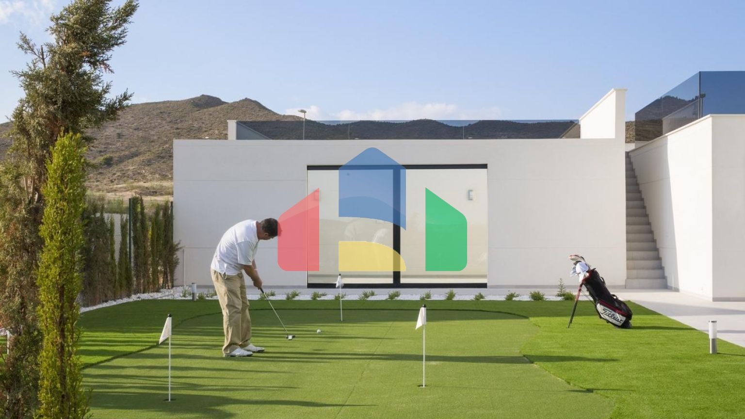 НОВЫЕ ВИЛЛЫ В ГОЛЬФ-КУРОРТЕ АЛЬТAНА, МУРСИЯ