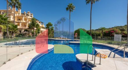 Стильная квартира с видом на горы и сад в Касарес-Плайя