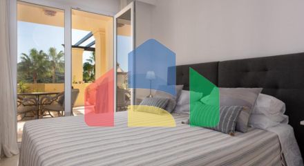 Стильная квартира с видом на горы и сад в Касарес-Плайя