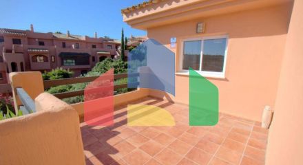 Modernized Ground Floor Apartment in Casares Costa Golf Area