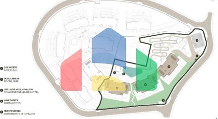 Роскошный новый комплекс в Касарес Коста — современная жизнь всего в 1,4 км от пляжа