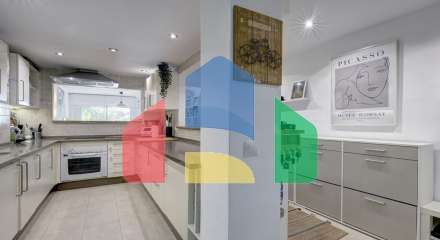 Красиво меблированный апартамент с 2 спальнями и 2 ванными комнатами на первом этаж в Эстепоне