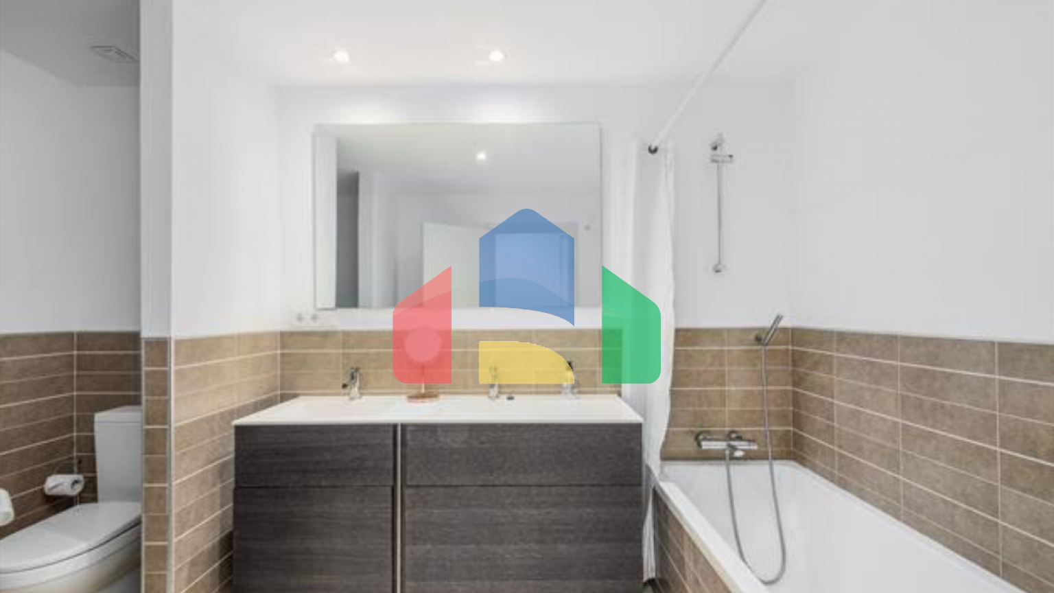 Потрясающая квартира с панорамным видом на море Потрясающая квартира с панорамным видом на море