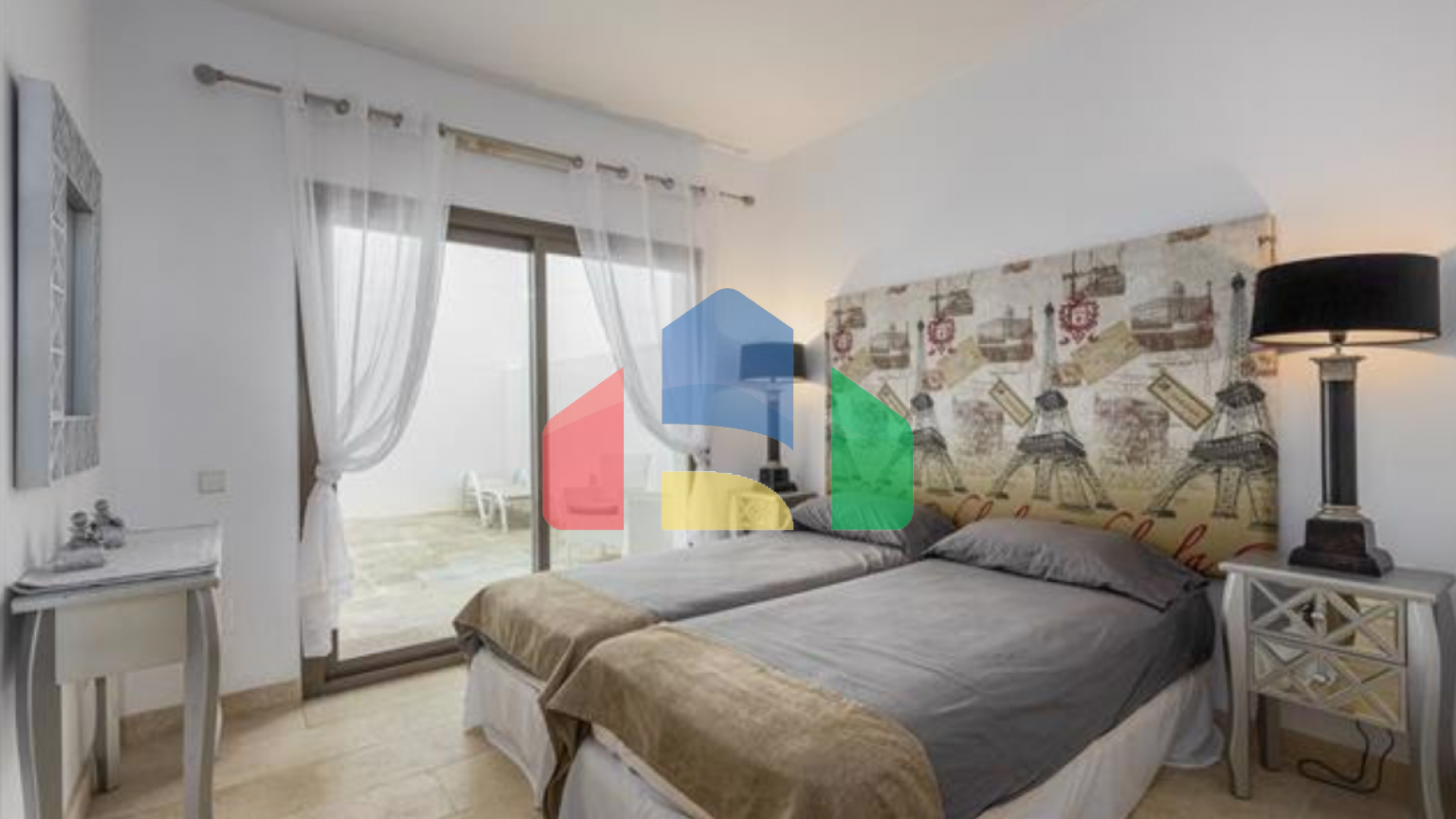 Потрясающая квартира с панорамным видом на море Потрясающая квартира с панорамным видом на море