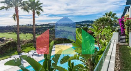 Потрясающая квартира с панорамным видом на море Потрясающая квартира с панорамным видом на море