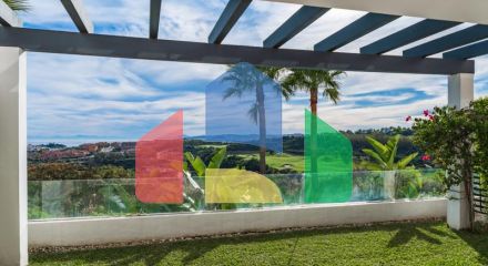 Потрясающая квартира с панорамным видом на море Потрясающая квартира с панорамным видом на море