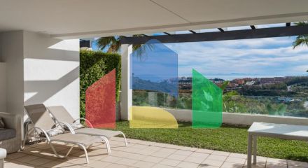 Потрясающая квартира с панорамным видом на море