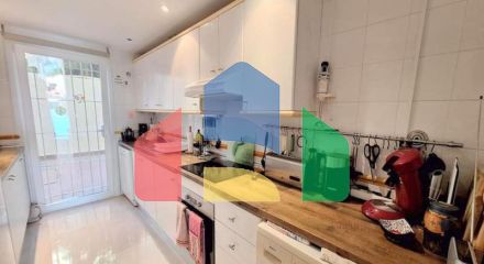 Стильная Квартира на Первом Этажe с Просторными Террасами в Касарес Плайя