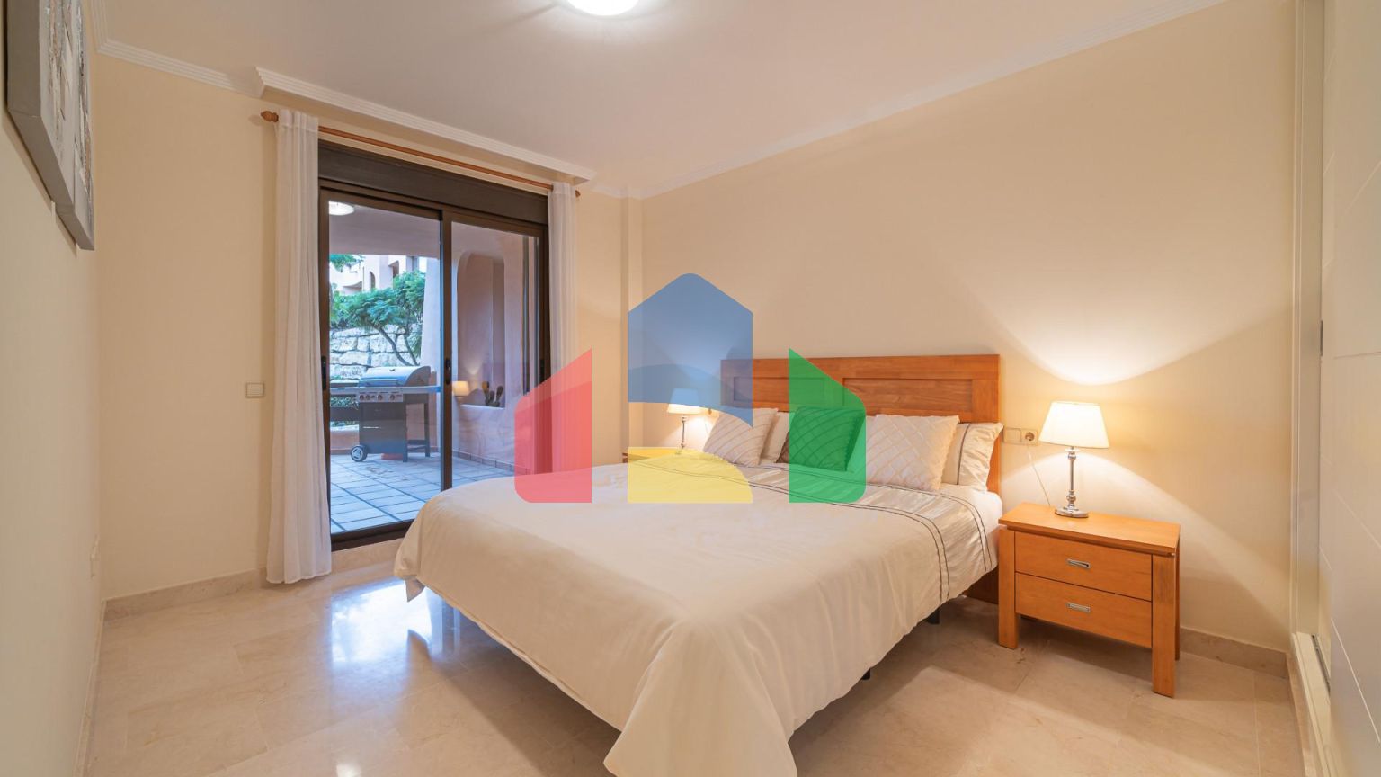 Фантастическая квартира в Касаресе, 2 спальни, 2 ванные комнаты