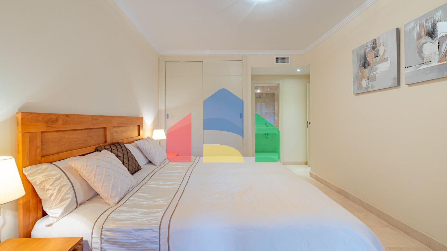 Фантастическая квартира в Касаресе, 2 спальни, 2 ванные комнаты