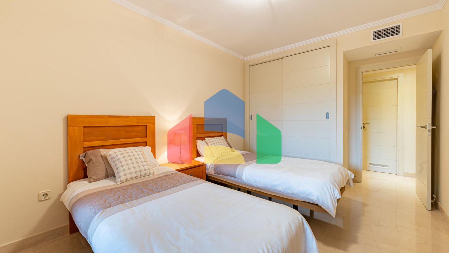 Фантастическая квартира в Касаресе, 2 спальни, 2 ванные комнаты