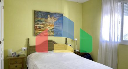 Таунхаус рядом с пляжем Марина в Касаресе — отличная возможность, расположенная в Касарес-Коста