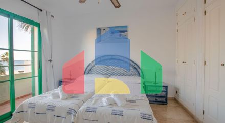 Дуплекс-пентхаус на первой линии пляжа с видом на море, 3 спальни, 3 ванные комнаты