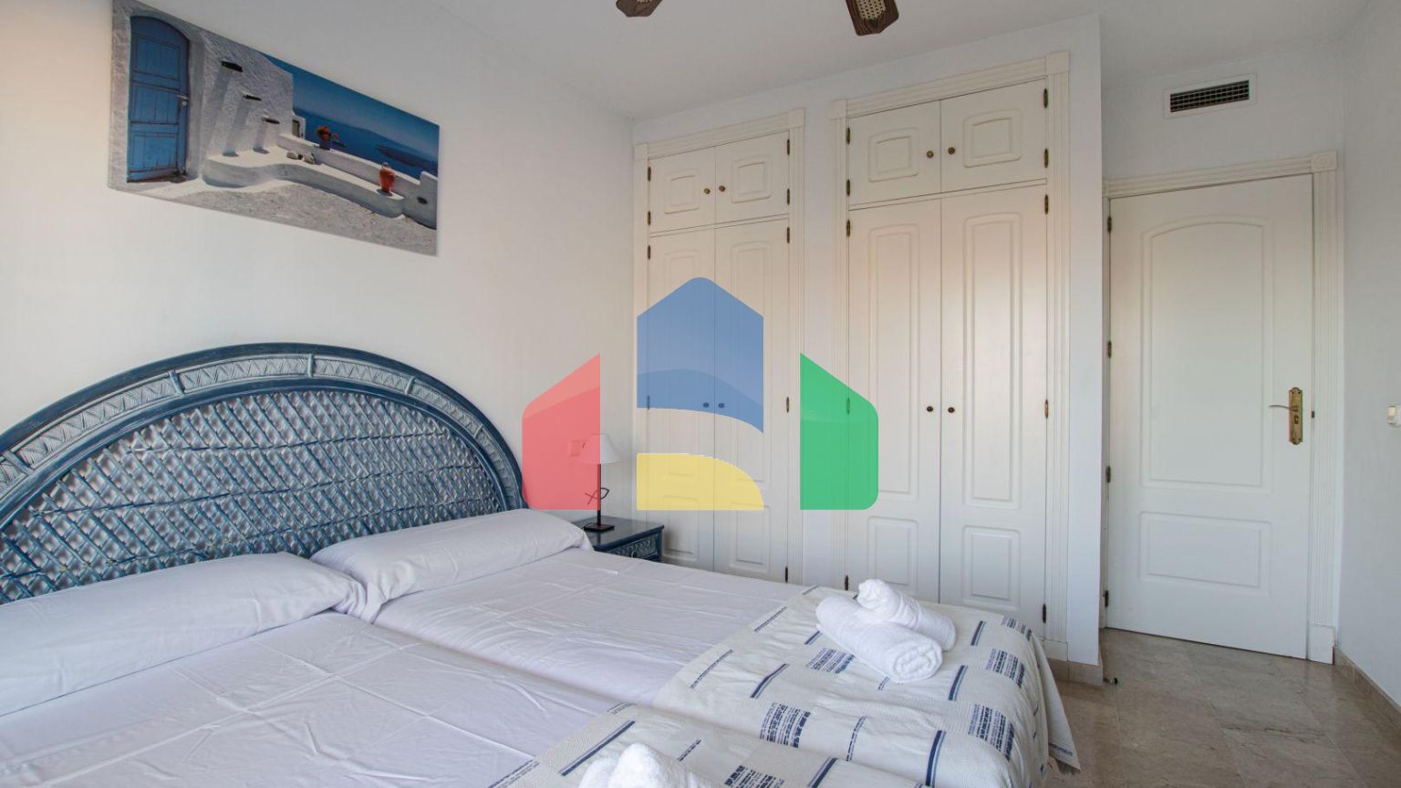 Дуплекс-пентхаус на первой линии пляжа с видом на море, 3 спальни, 3 ванные комнаты