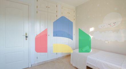 Дуплекс-пентхаус на первой линии пляжа с видом на море, 3 спальни, 3 ванные комнаты